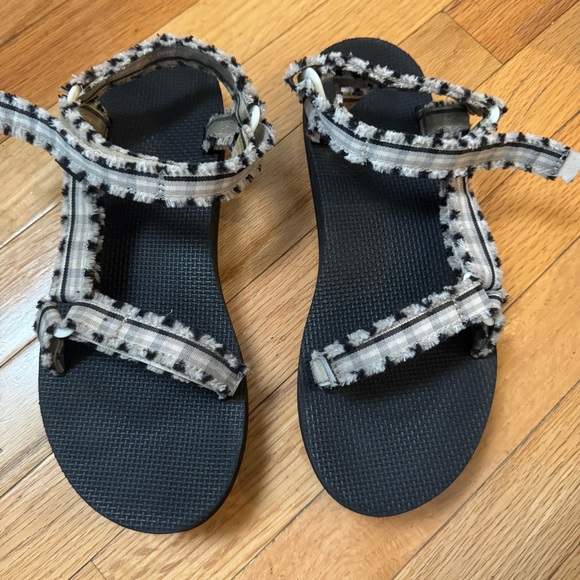 Teva Shoes - Teva Black Sandals Urban Style